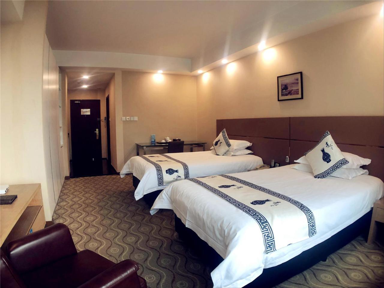Urban Hotel Shanghai Bagian luar foto